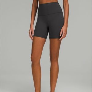 BNWT Lululemon 6" Align Shorts in Graphite Grey
